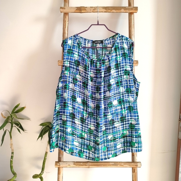 Nine West Geometric Pattern Top - Picture 6 of 15